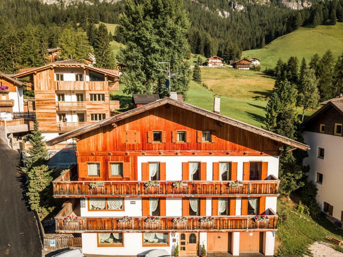 Hotel Casa Nives à La Villa  Extérieur photo